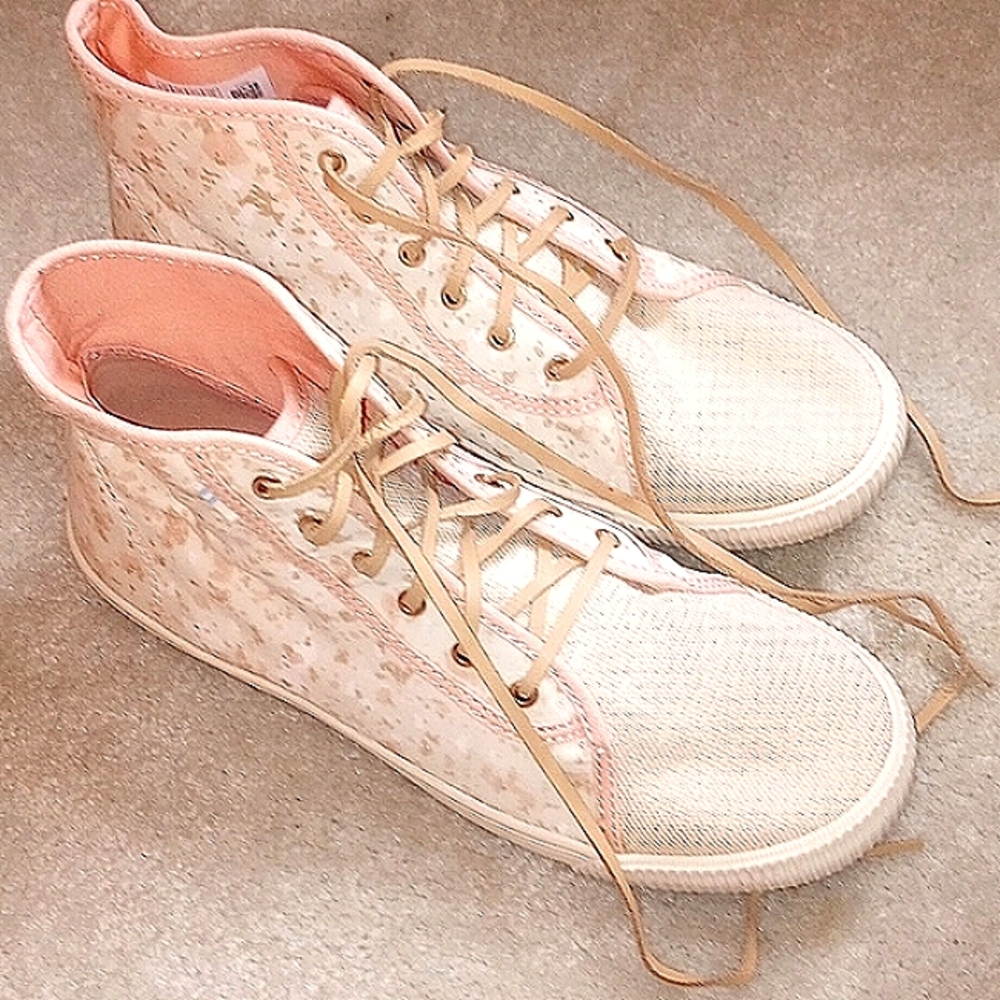 TOMS Women's Camarollo High-Top Lace-up Sneakers - Size 8